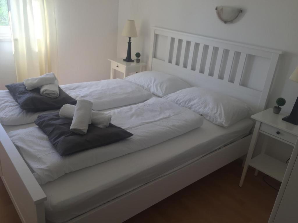 Apartments Rina Novalja Εξωτερικό φωτογραφία